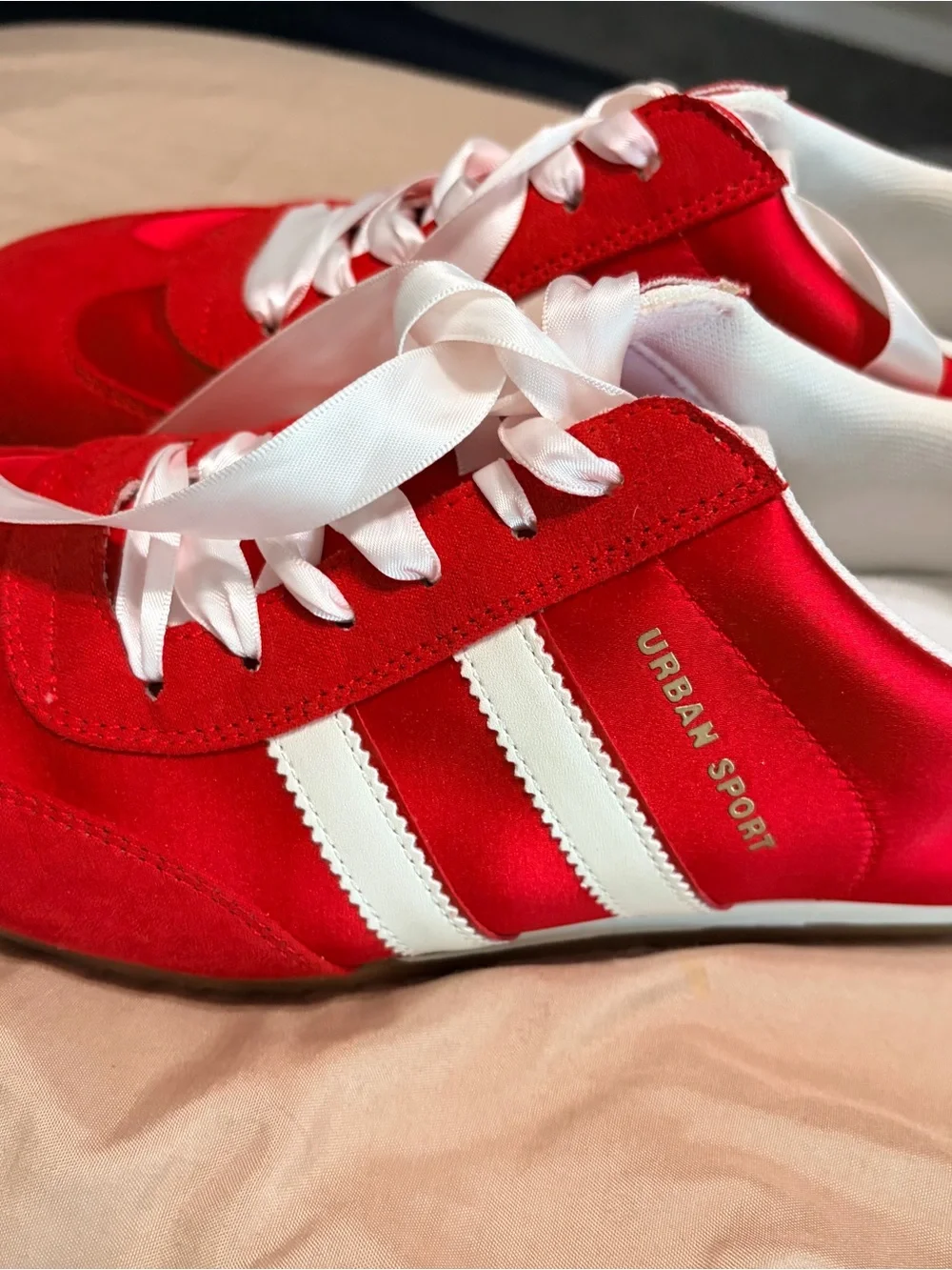 N/A bright red